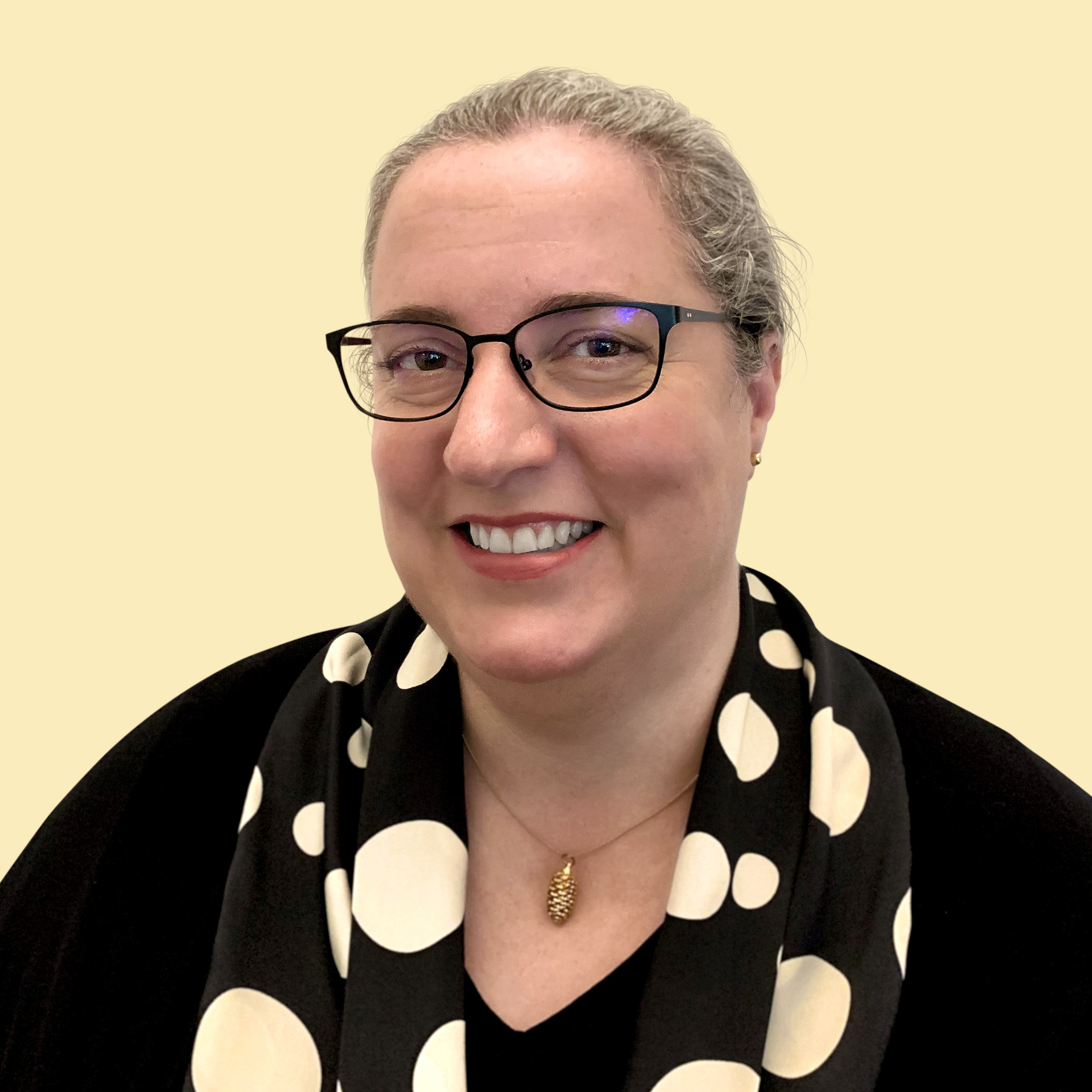 Feature Portrait 2500X2500px Sara Ulrich 5 (1) (1)